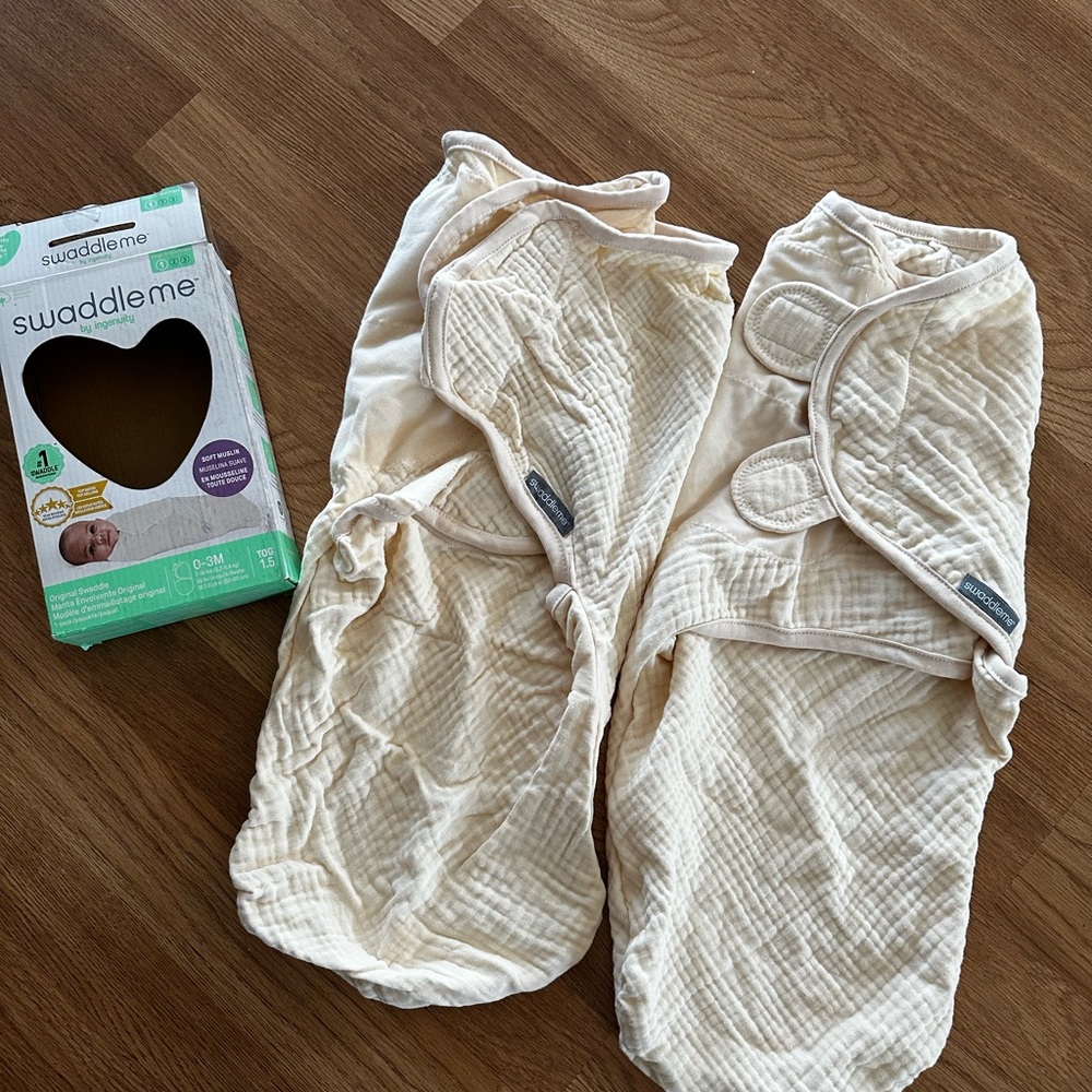 SwaddleMe Cream Baby Wraps bundle of 2